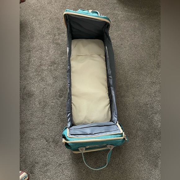 Diaper bag with changing station. - Picture 3 of 8